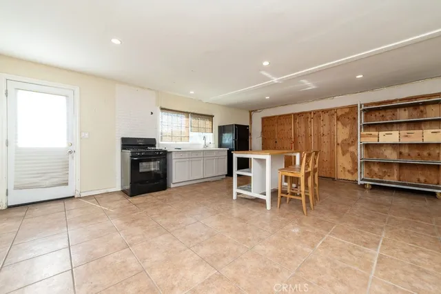 $699,000 | 922 North 4th Avenue, Upland, CA 91786