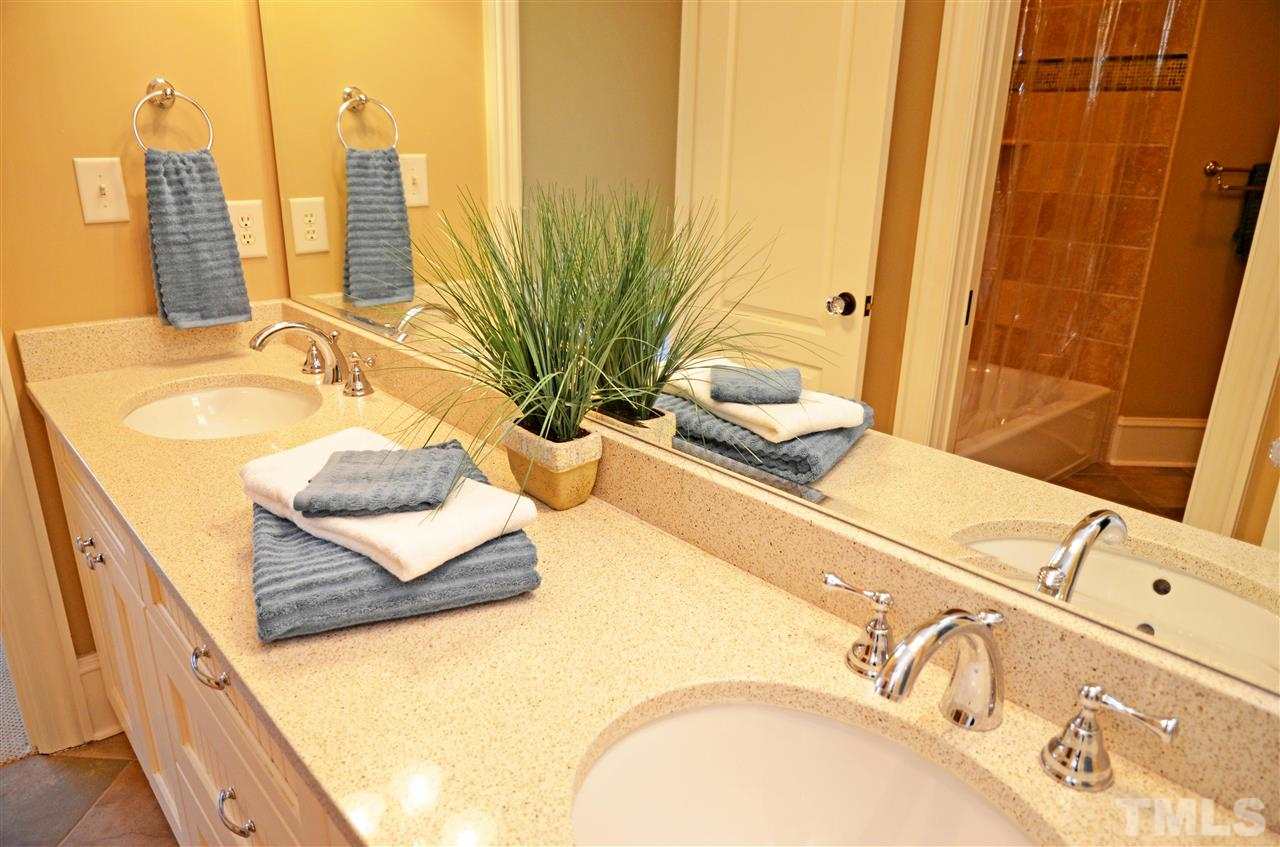 5209 Pomfret Point Raleigh, NC 27612 - Photo 22 of 25 Gallery Image 22