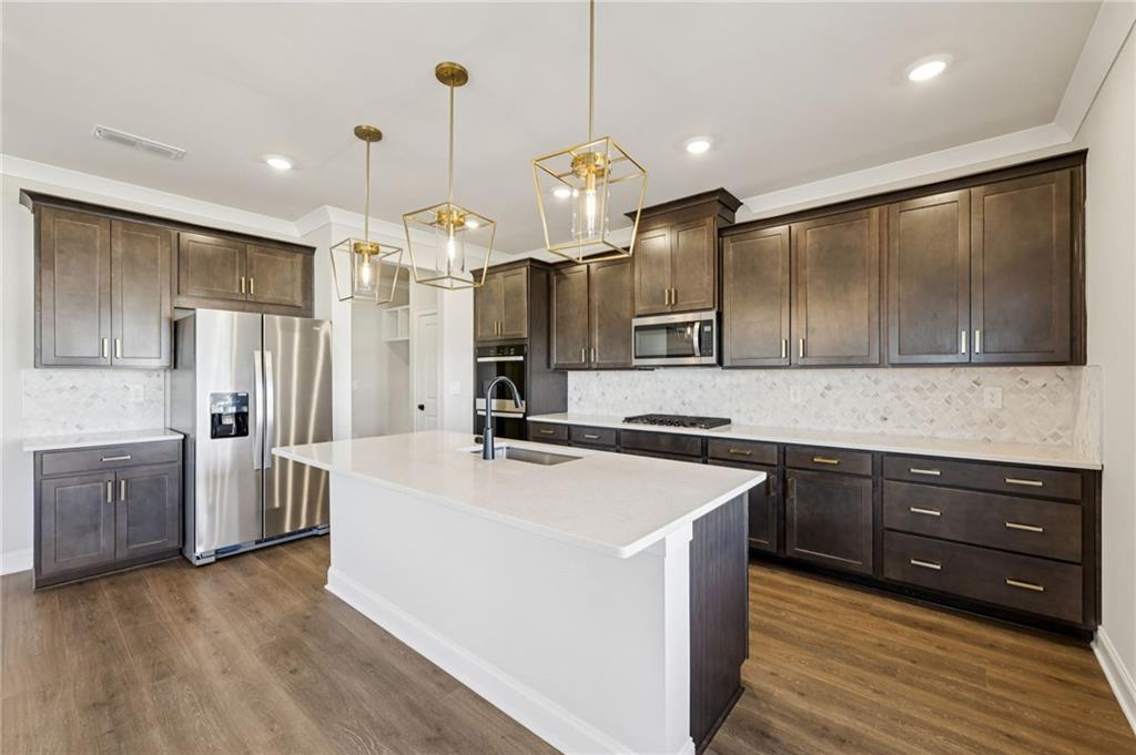 1294 Whitman Circle Monroe, GA 30656 - Photo 12 of 47