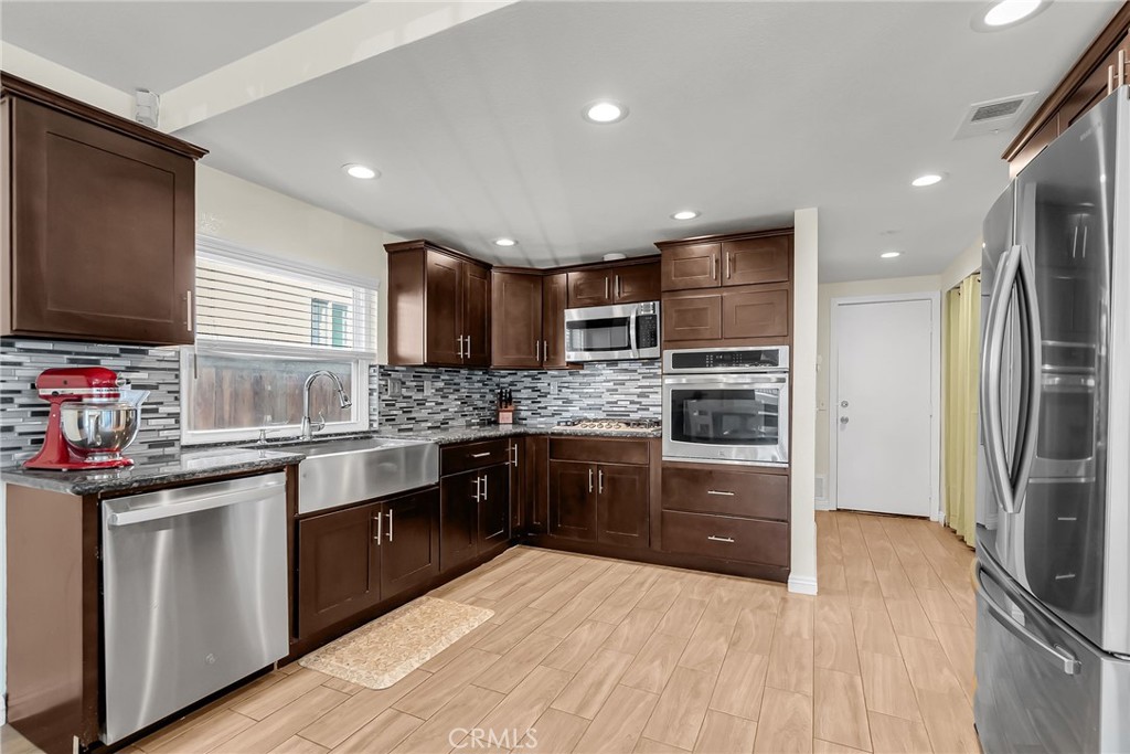 1105 West Victoria Street Rialto, CA 92376 - Photo 14 of 50