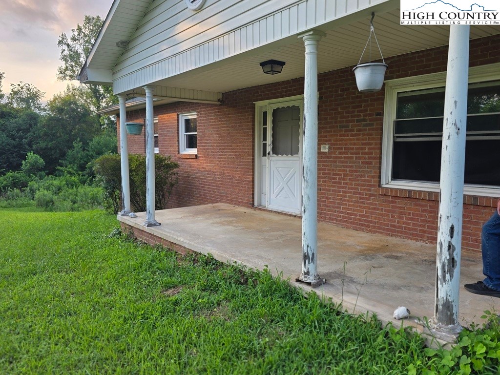 2591 Boomer Road Boomer, NC 28606 - Photo 5 of 27 Gallery Image 5