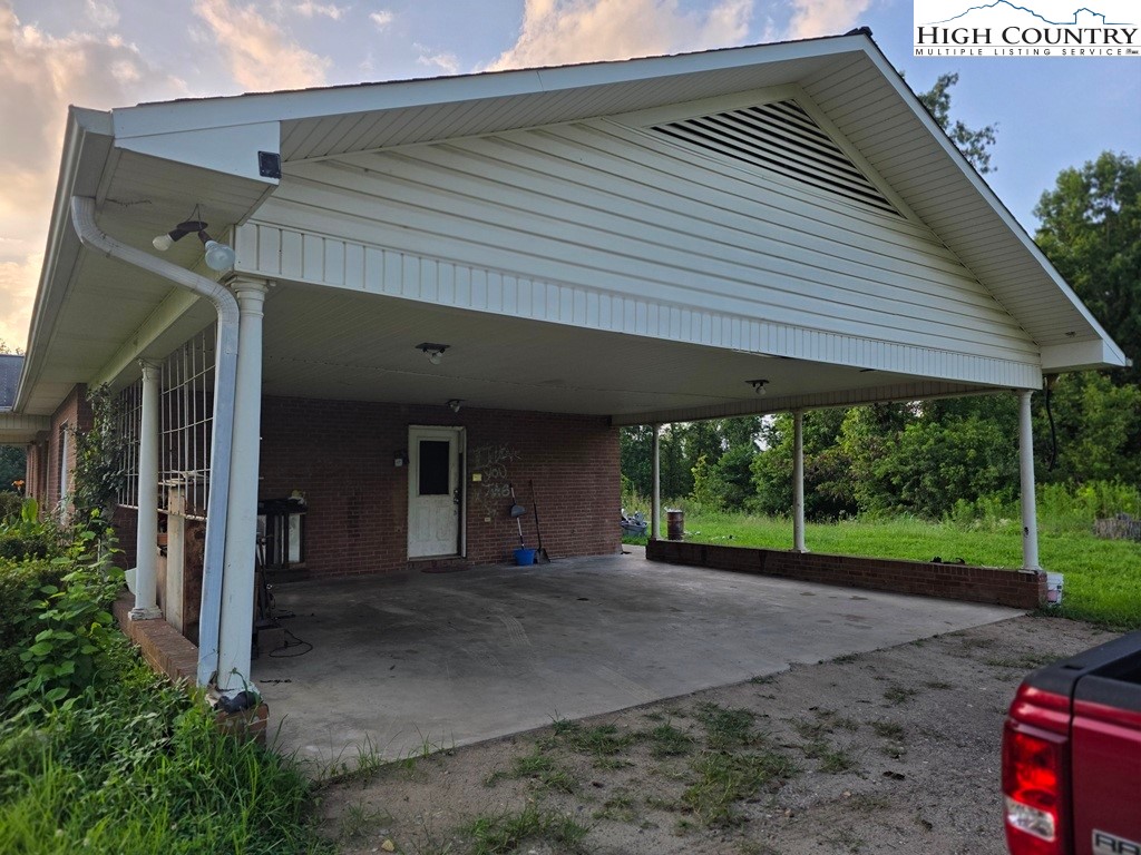 2591 Boomer Road Boomer, NC 28606 - Photo 6 of 27 Gallery Image 6