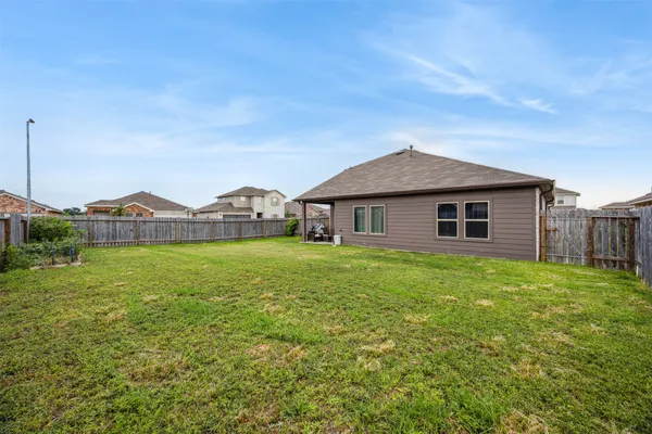 $2,550 | 5102 Hedgerose Lane, Katy, TX 77449