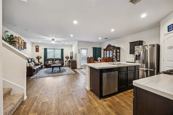 $2,550 | 5102 Hedgerose Lane, Katy, TX 77449