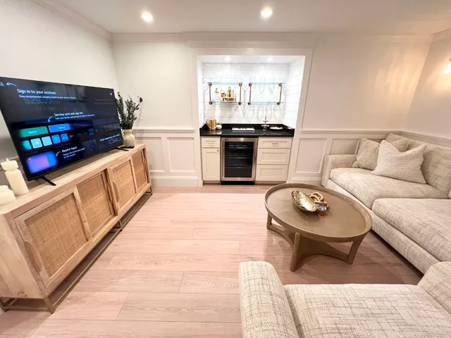 $2,195,000 | 15 Night Heron Road, Edgartown, MA 02539