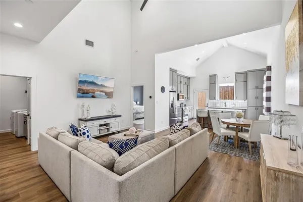 $649,999 | 1313 Tillery Court, Grapevine, TX 76051