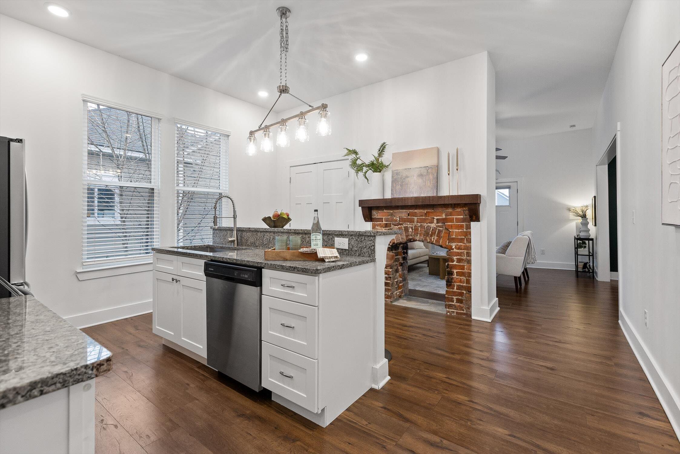 2012 East 12th Street Chattanooga, TN 37404 - Photo 13 of 37 18-E 12th-18