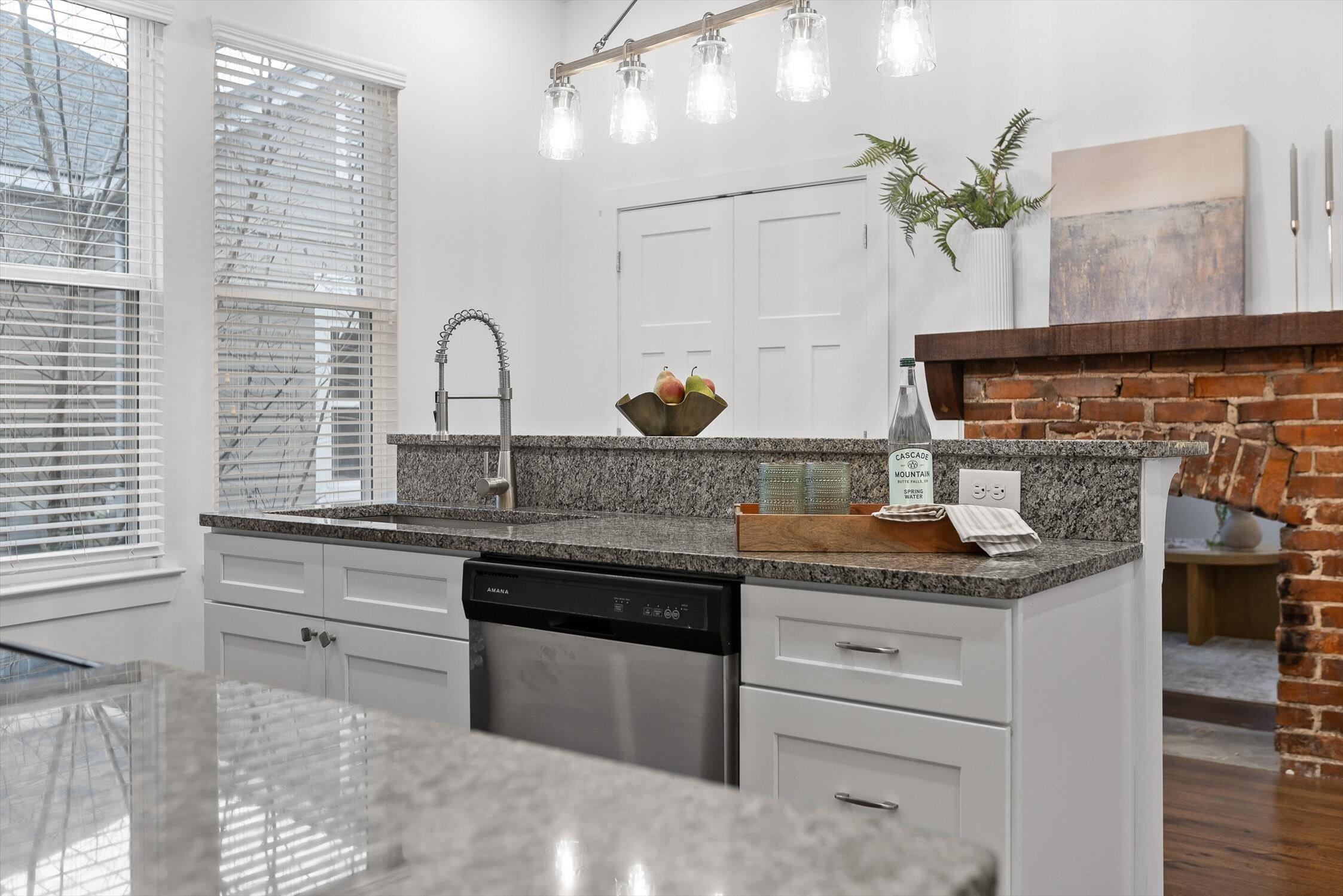 2012 East 12th Street Chattanooga, TN 37404 - Photo 17 of 37 22-E 12th-22