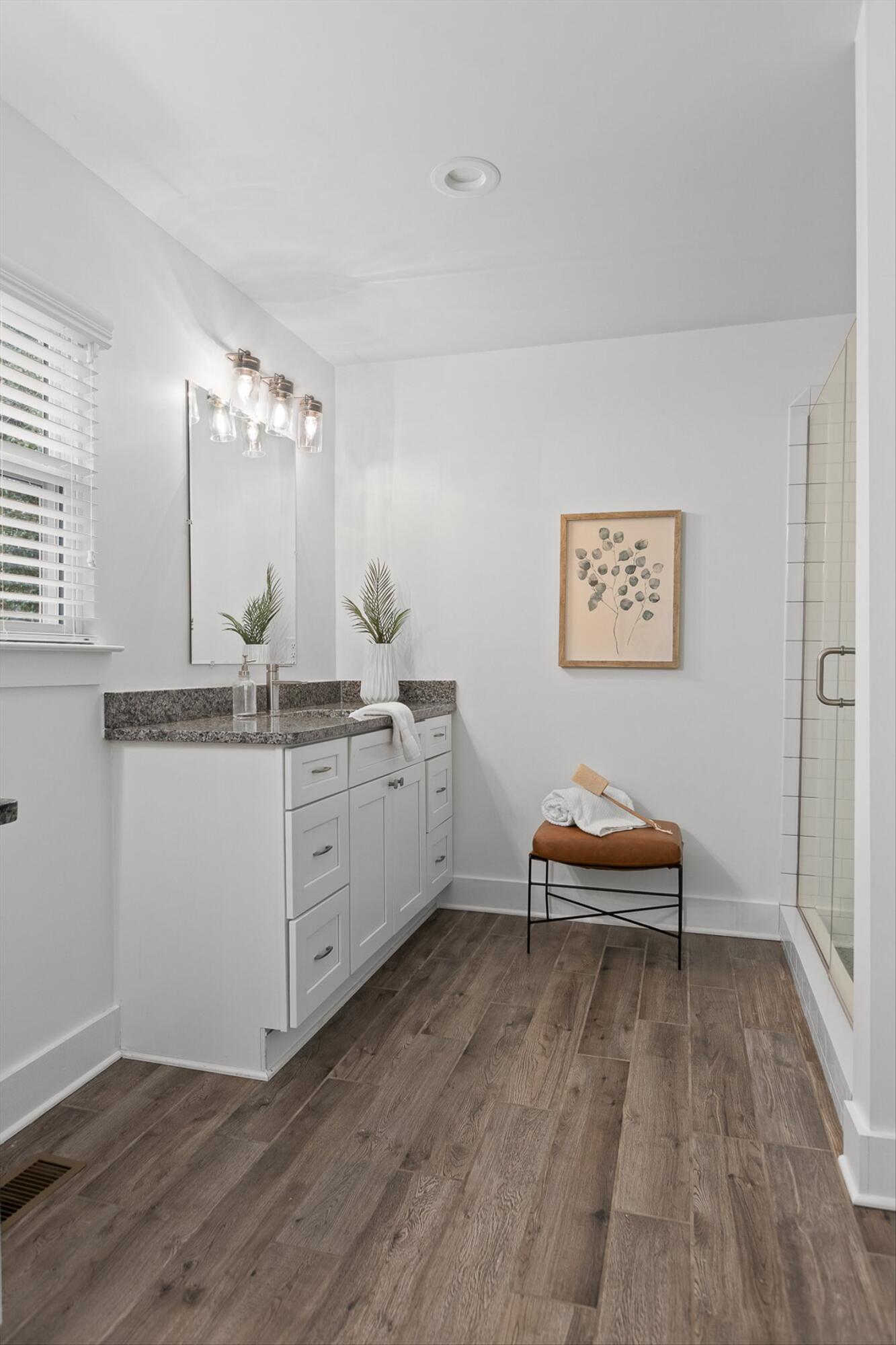 2012 East 12th Street Chattanooga, TN 37404 - Photo 30 of 37 38-E 12th-38