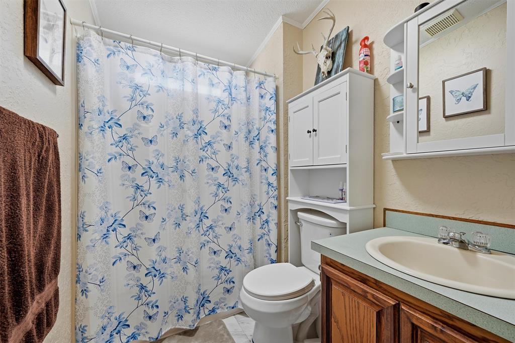 305 Ridgecrest Road Pottsboro, TX 75076 - Photo 13 of 22 Gallery Image 13