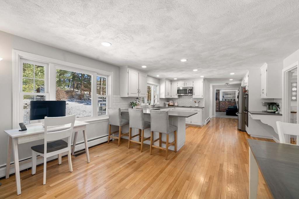 7 Mohawk Lane Lynnfield, MA 01940 - Photo 19 of 42