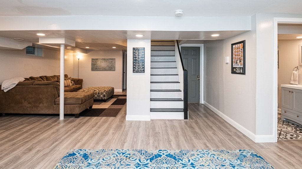 7 Mohawk Lane Lynnfield, MA 01940 - Photo 33 of 42