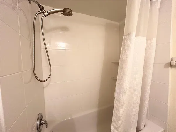 $178,000 | 251 Southeast 6th Avenue, Unit 4, Pompano Beach, FL 33060