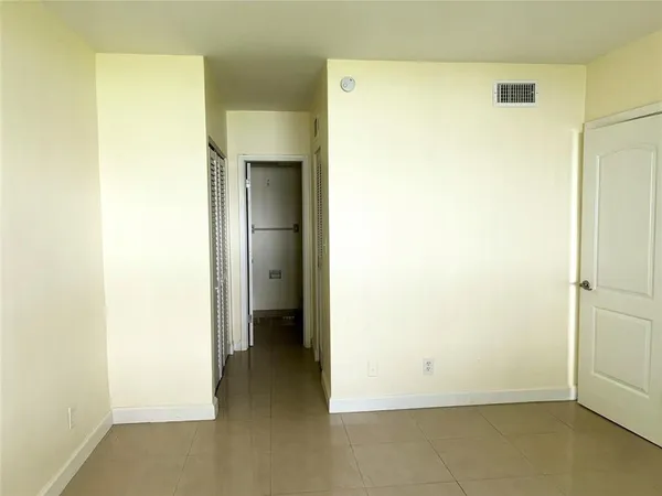 $178,000 | 251 Southeast 6th Avenue, Unit 4, Pompano Beach, FL 33060