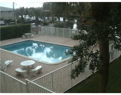 $178,000 | 251 Southeast 6th Avenue, Unit 4, Pompano Beach, FL 33060