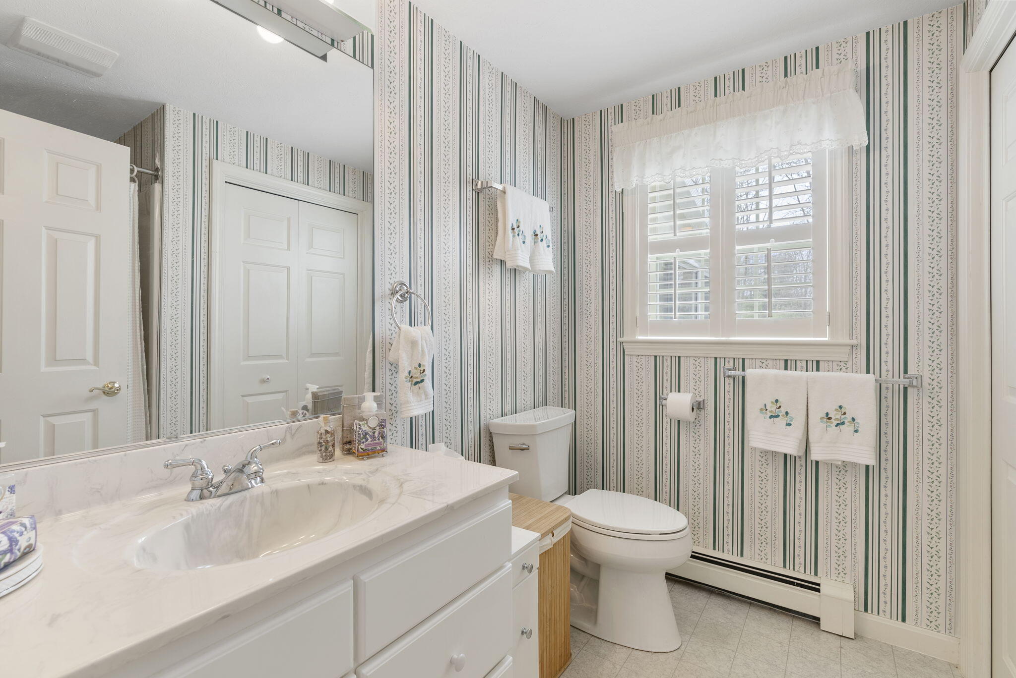 18 Windsor Commons Drive, Unit 18 Kennebunk, ME 04043 - Photo 27 of 35 48-web-or-mls-DSC00371