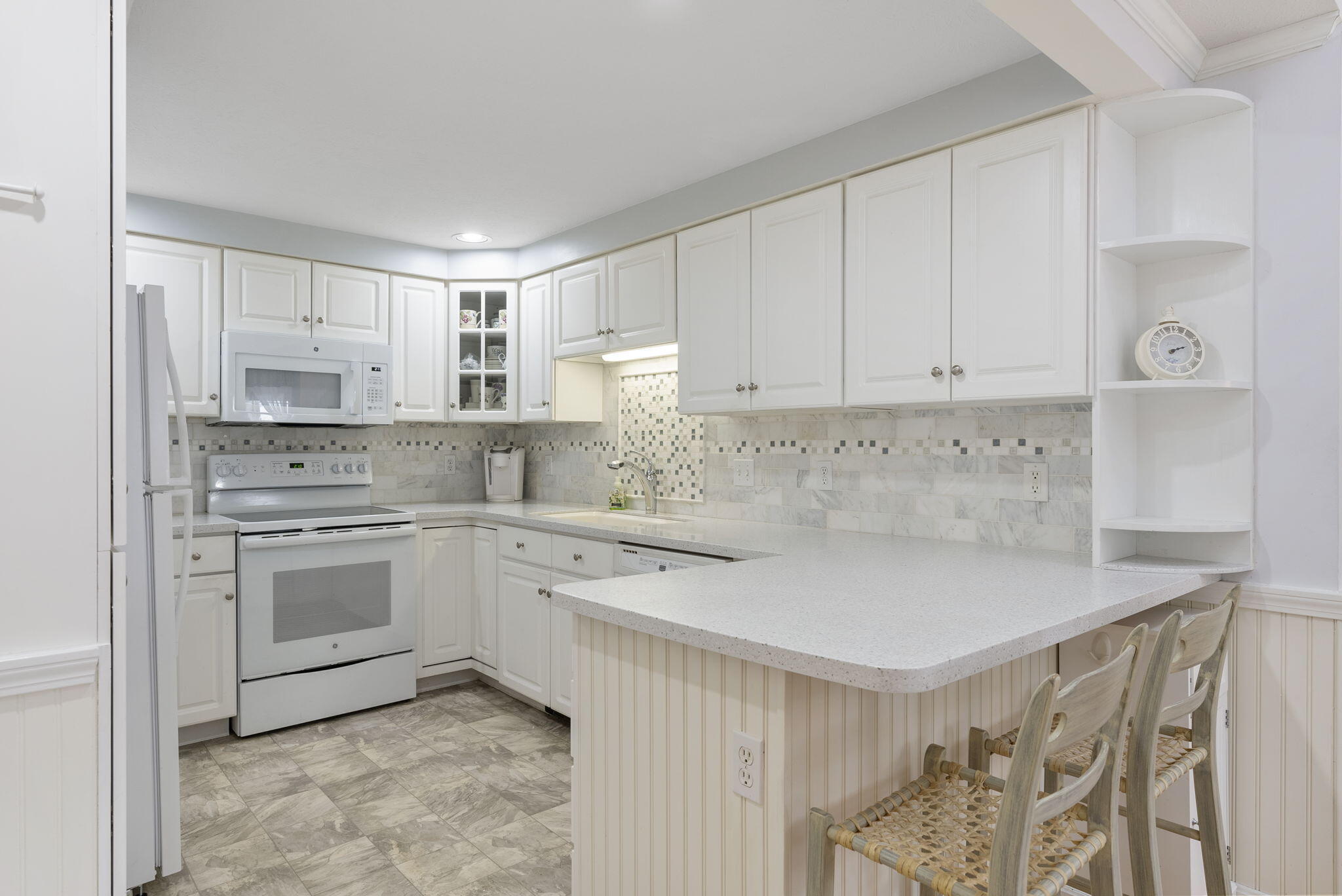 18 Windsor Commons Drive, Unit 18 Kennebunk, ME 04043 - Photo 9 of 35 22-web-or-mls-DSC00331