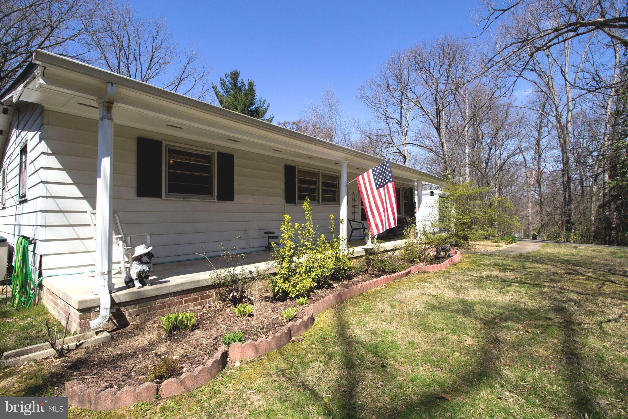 6804 Ridgeway Drive Springfield, VA 22150 - Photo 5 of 27 Exterior (Front)