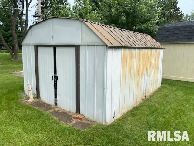 2425 2nd Street Moline, IL 61265 - Photo 4 of 35 Gallery Image 4