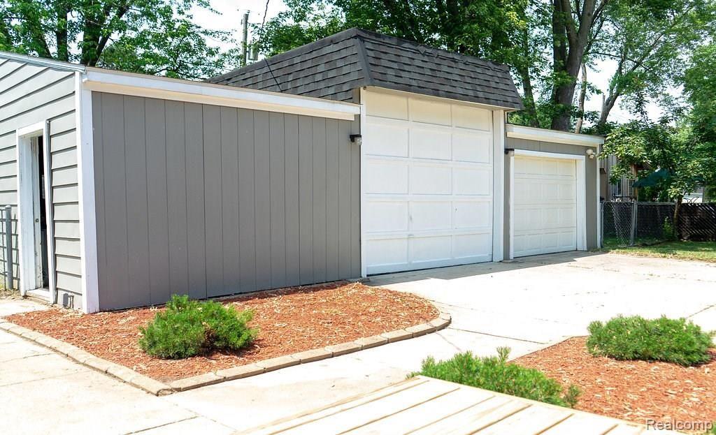 2860 Devondale Road Rochester Hills, MI 48309 - Photo 30 of 33