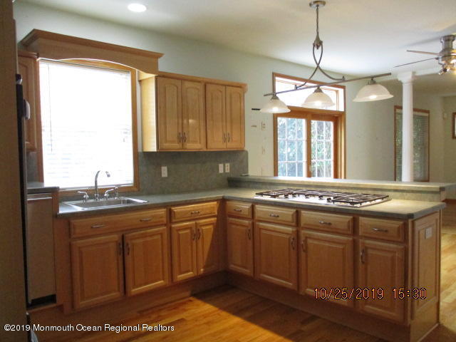 15 Allard Road Bayville, NJ 08721 - Photo 12 of 17 KITCHEN (2)