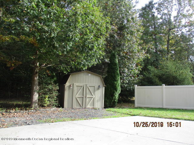 15 Allard Road Bayville, NJ 08721 - Photo 4 of 17 IMG_5582