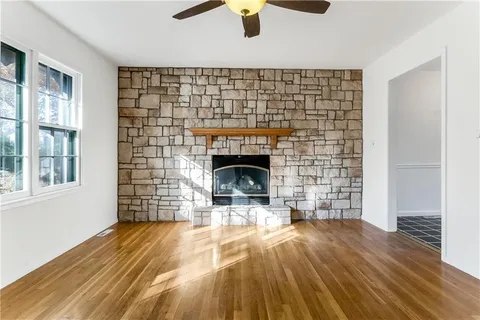 $230,000 | 7525 North Virginia Avenue, Gladstone, MO 64118