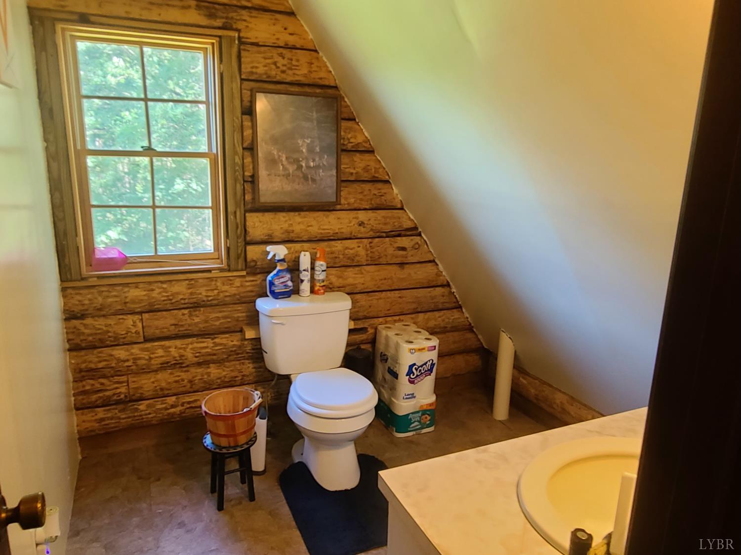 109 Arrowhead Road Concord, VA 24538 - Photo 15 of 17 Gallery Image 15
