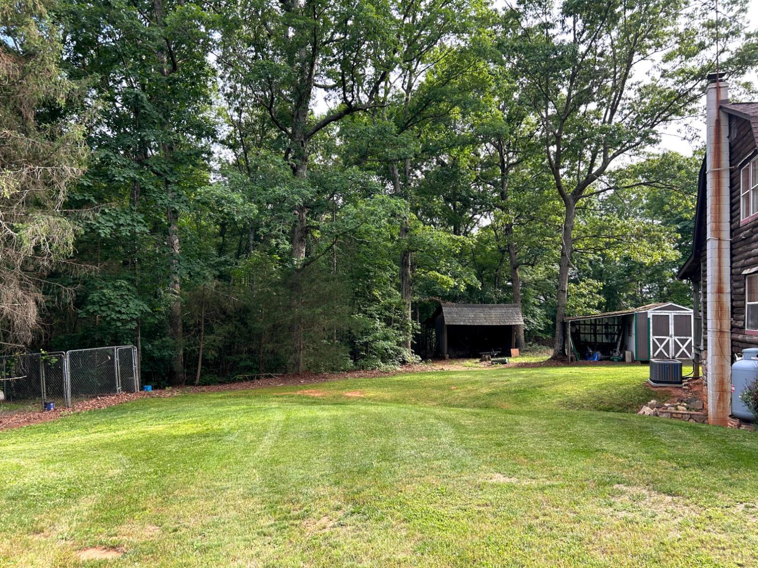 109 Arrowhead Road Concord, VA 24538 - Photo 4 of 17 Gallery Image 4