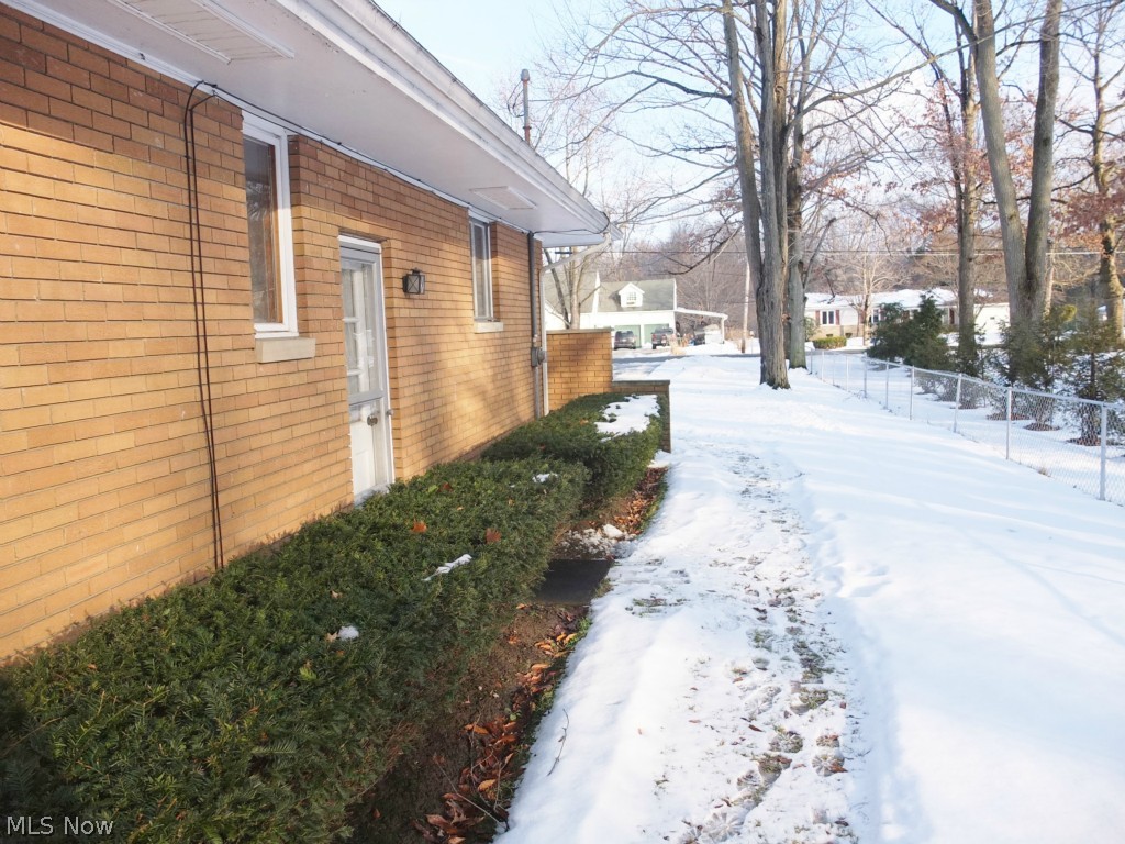 3744 Easton Road Norton, OH 44203 - Photo 17 of 21