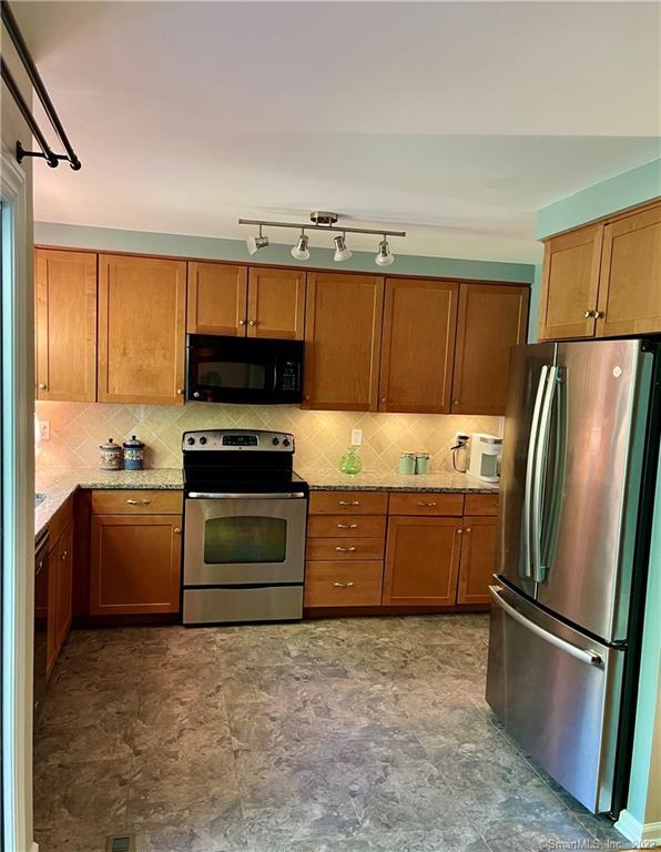 114 Sandy Point Road, Unit 114 Old Saybrook, CT 06475 - Photo 1 of 1