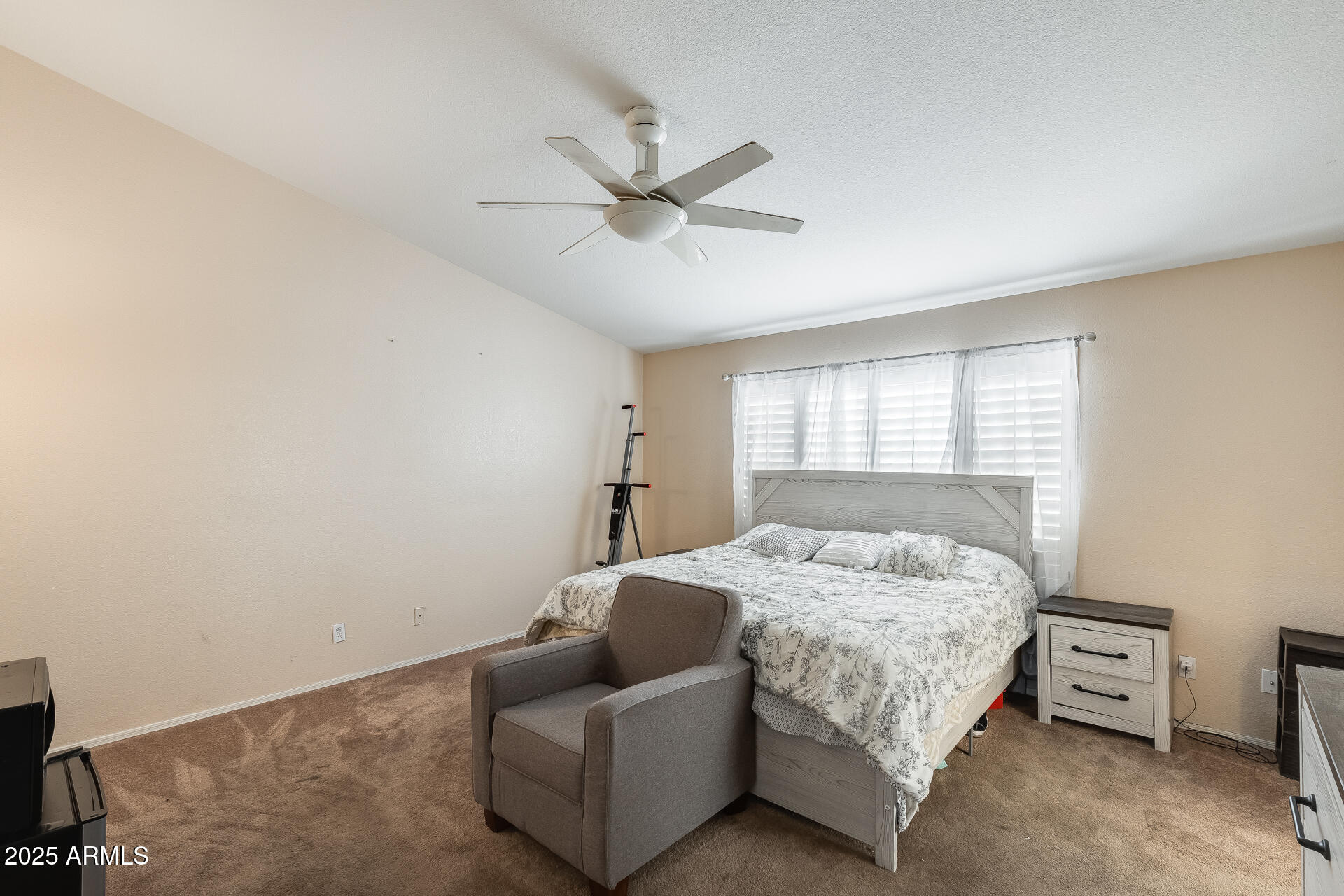 1766 East Fremont Road Phoenix, AZ 85042 - Photo 16 of 30 25
