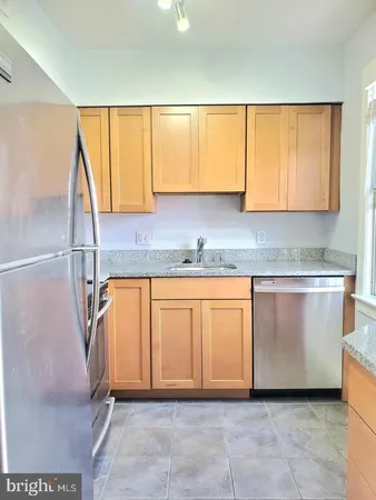 $279,000 | 2707 Arlington Boulevard, Unit 106, Arlington, VA 22201