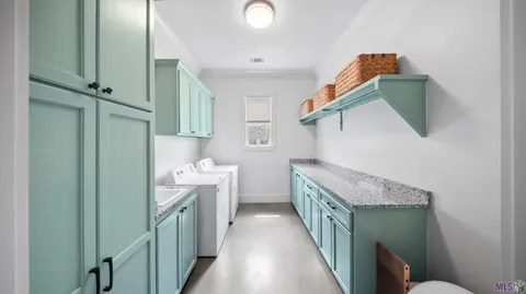 $619,000 | 2121 Silverstone Avenue, Port Allen, LA 70767