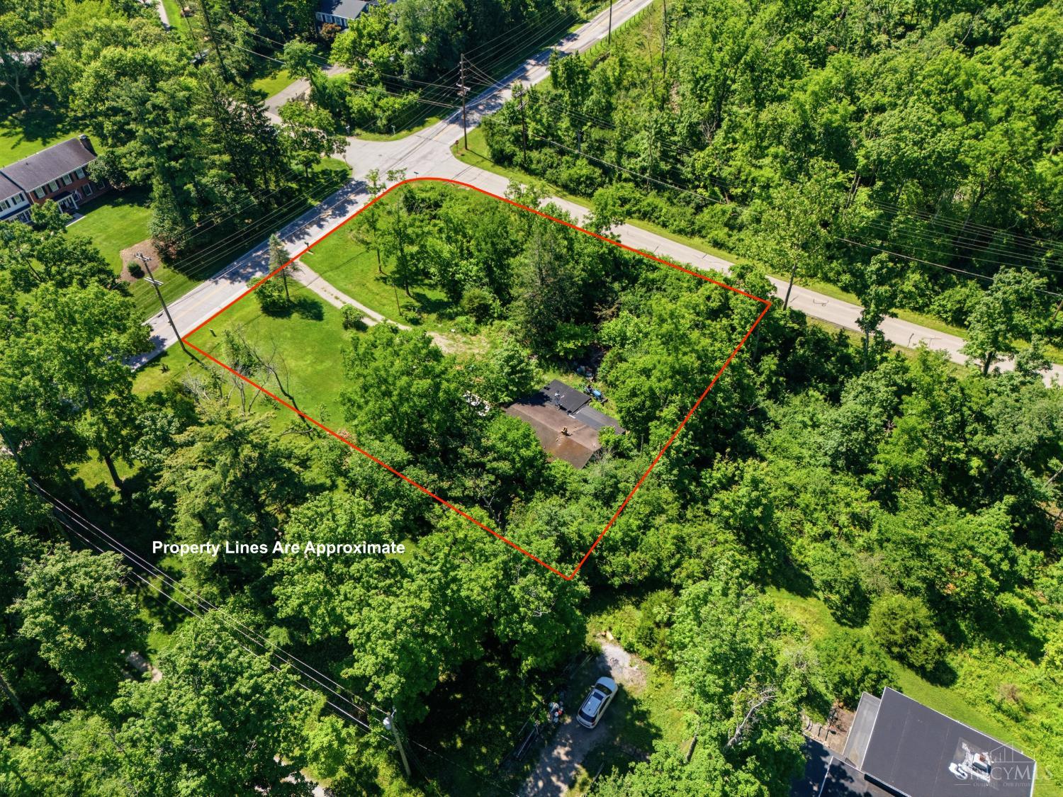7255 Drake Road Cincinnati, OH 45243 - Photo 5 of 11