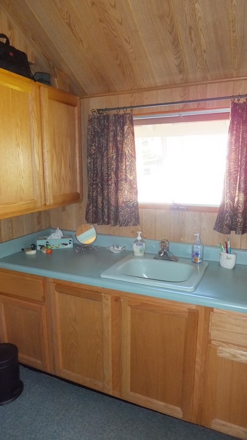 8510 Bay Point Road Beulah, MI 49617 - Photo 33 of 48 1799781-32.JPG