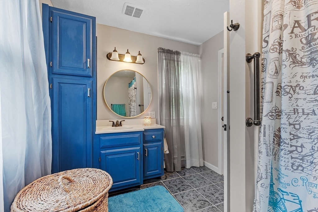 51 Old City Road Townsend, MA 01474 - Photo 11 of 36