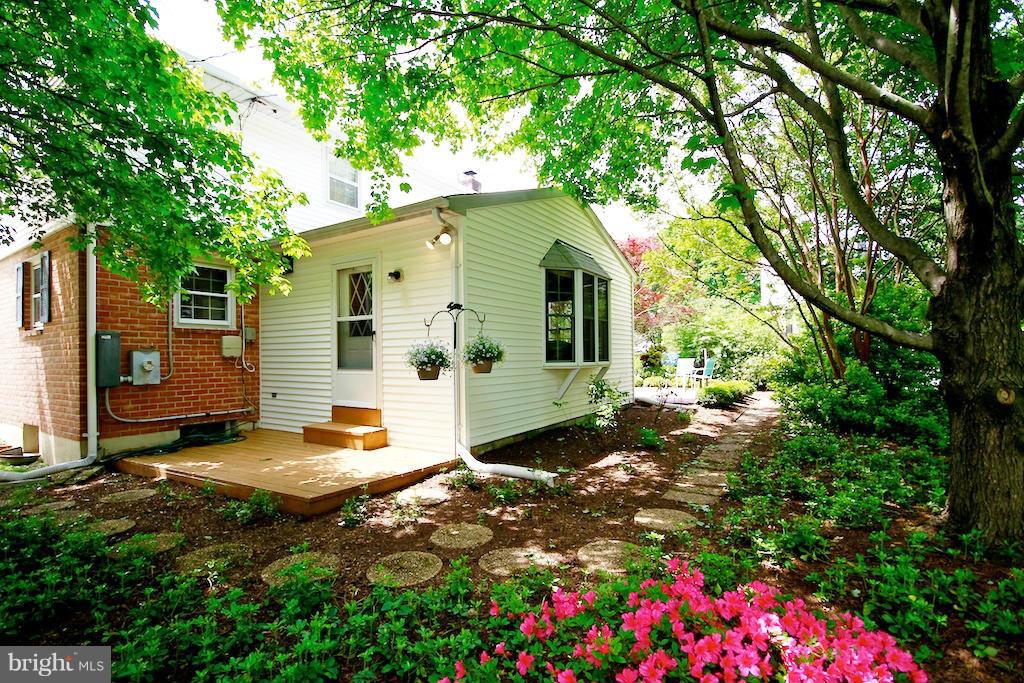 8200 Burnley Road Baltimore, MD 21204 - Photo 21 of 21 a view of a house with backyard and sitting area