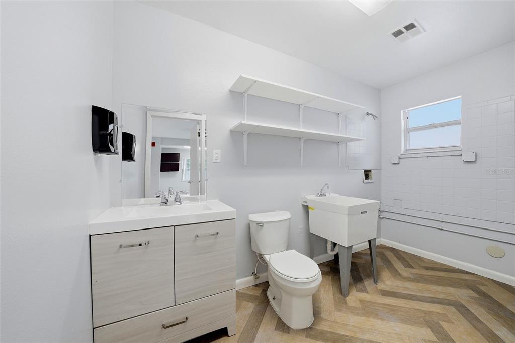 2886 Whitney Road Clearwater, FL 33760 - Photo 24 of 41