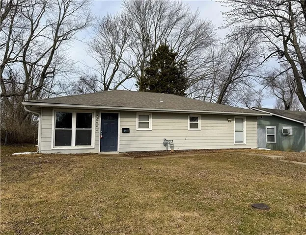 $180,000 | 6004 East 152nd Street, Grandview, MO 64030