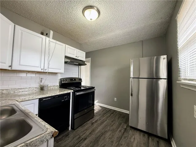 $180,000 | 6004 East 152nd Street, Grandview, MO 64030