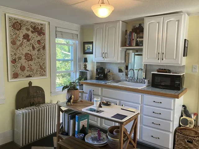 $324,999 | 57 Mt Pleasant Street, Unit 2B, Rockport, MA 01966