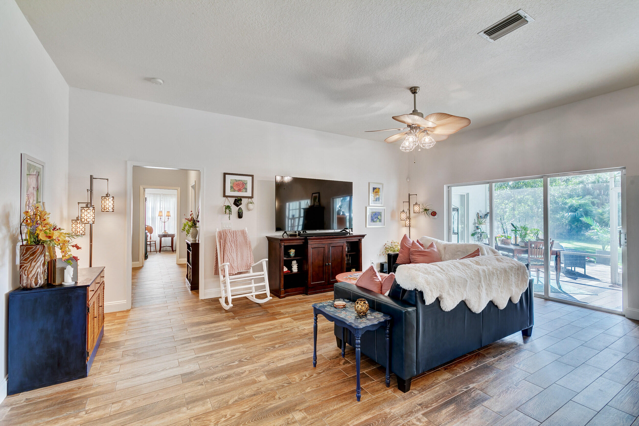 16368 93rd Road North Loxahatchee, FL 33470 - Photo 13 of 34 Family Room
