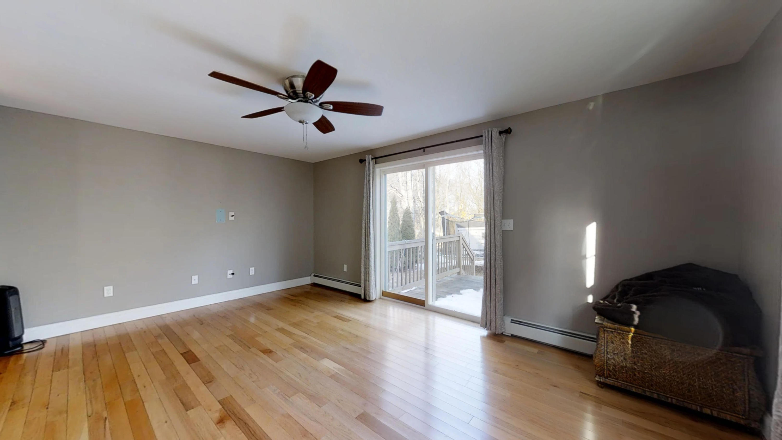 95 Bonnybriar Road South Portland, ME 04106 - Photo 4 of 21 95-Bonnybriar-Road-03262019_111306