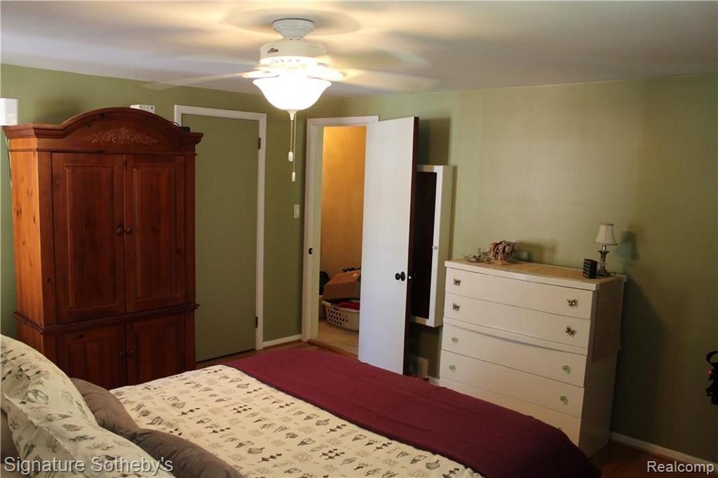 1748 Prestwick Road Grosse Pointe, MI 48236 - Photo 21 of 24