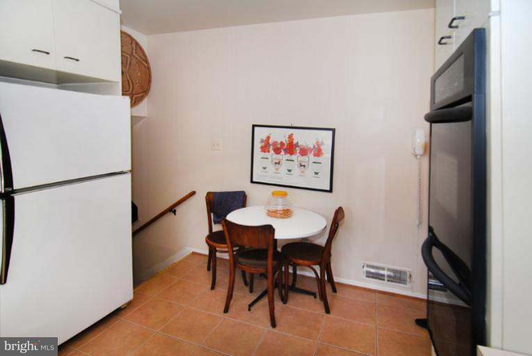 5311 Kepler Lane Springfield, VA 22151 - Photo 22 of 30 Kitchen