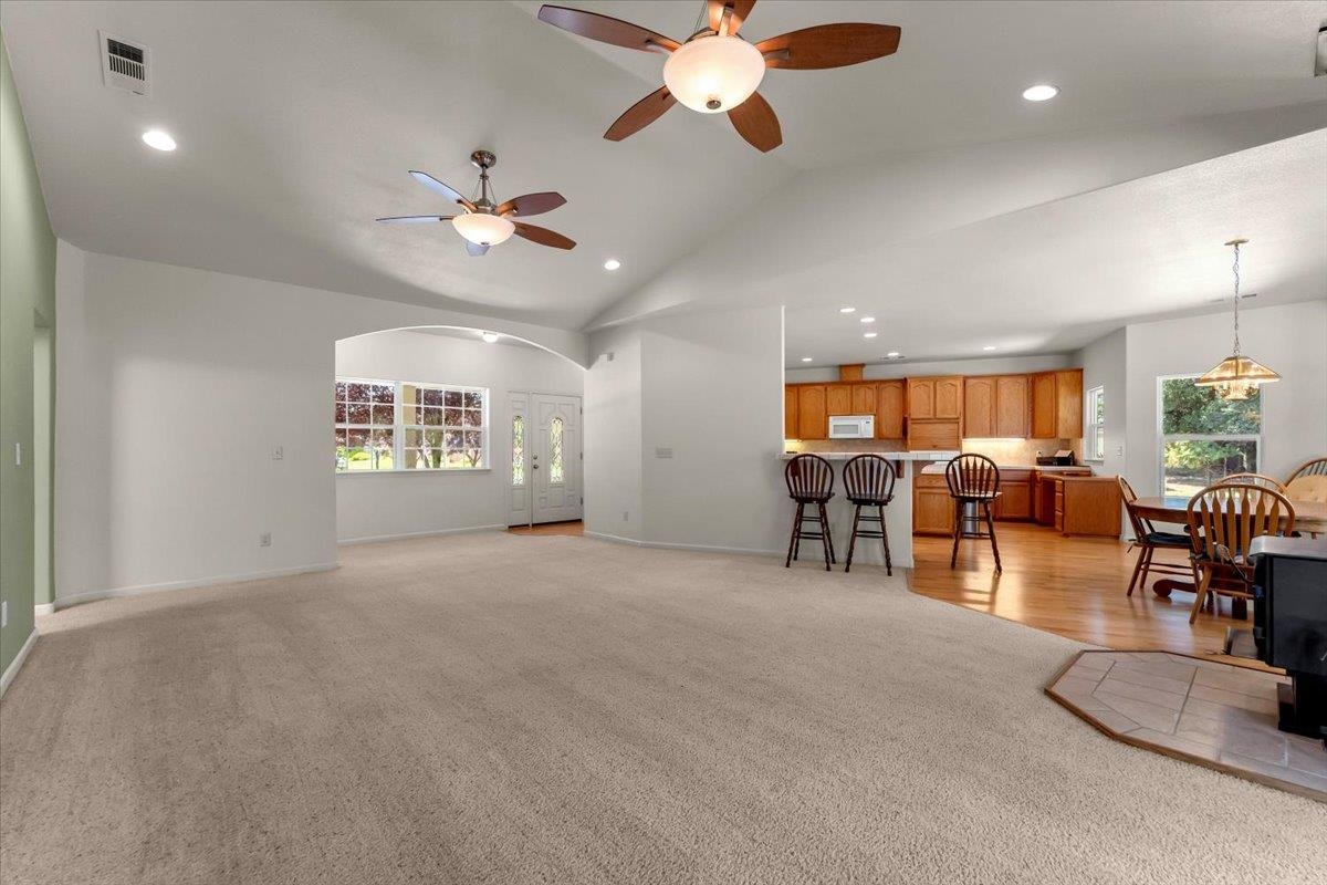 20669 Jessica Court Red Bluff, CA 96080 - Photo 11 of 47