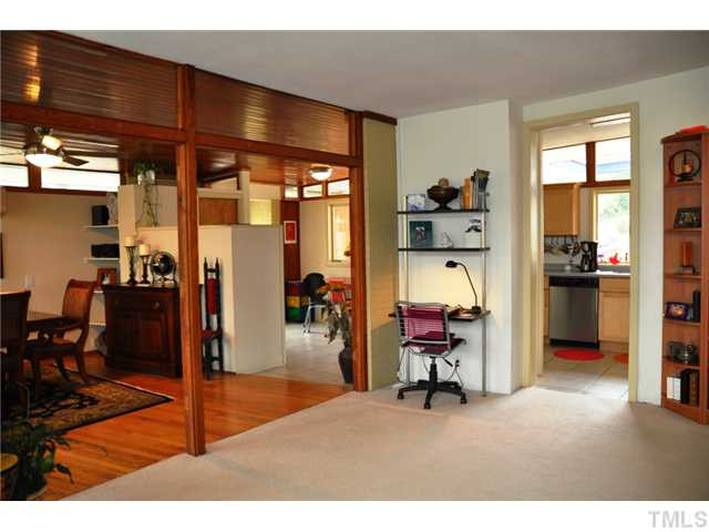 722 Graham Street Raleigh, NC 27605 - Photo 4 of 24 Photo 5
