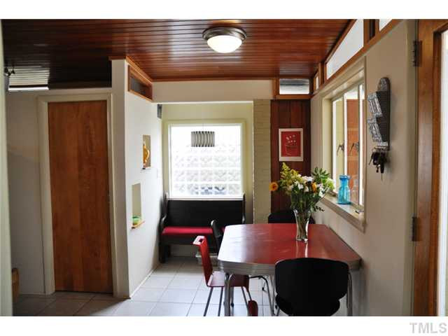 722 Graham Street Raleigh, NC 27605 - Photo 8 of 24 Photo 9