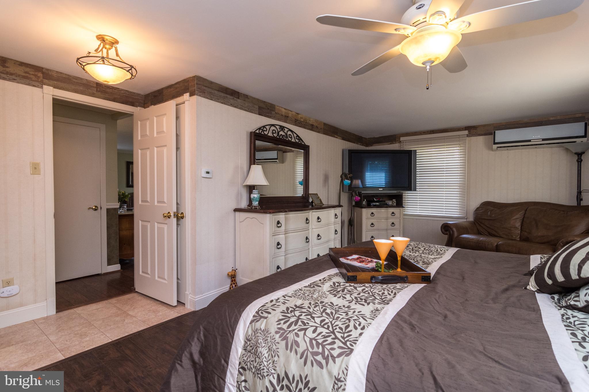 407 Norfolk Road Flourtown, PA 19031 - Photo 14 of 47 Master Suite